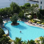Tropical 4*