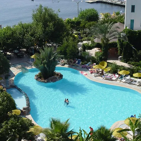 Tropical 4*