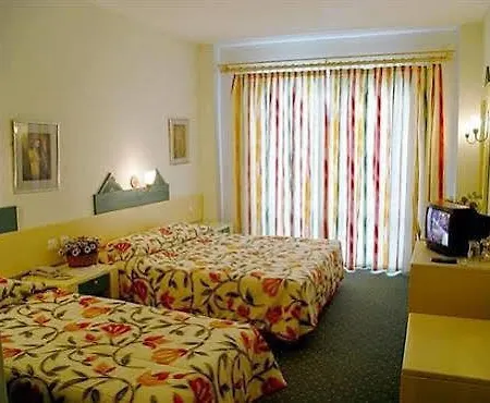 Tropical Hotel 4*