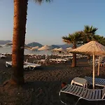 Tropical 4*