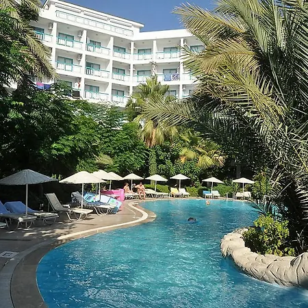 ホテル Tropical 4*