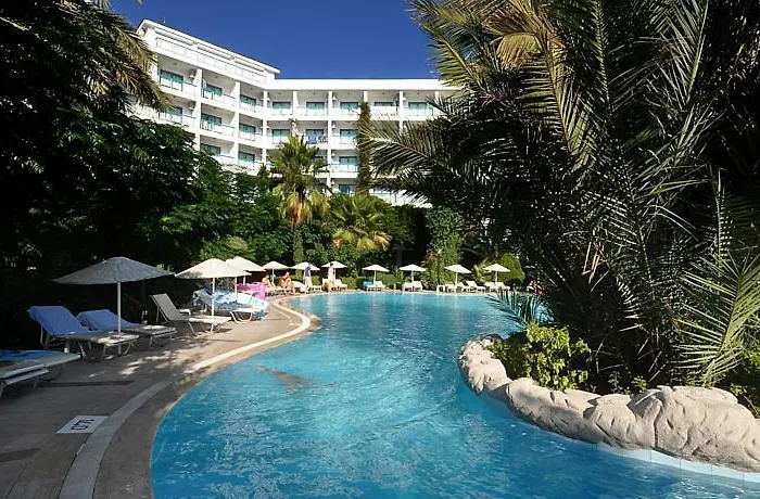 Tropical ホテル マルマリス