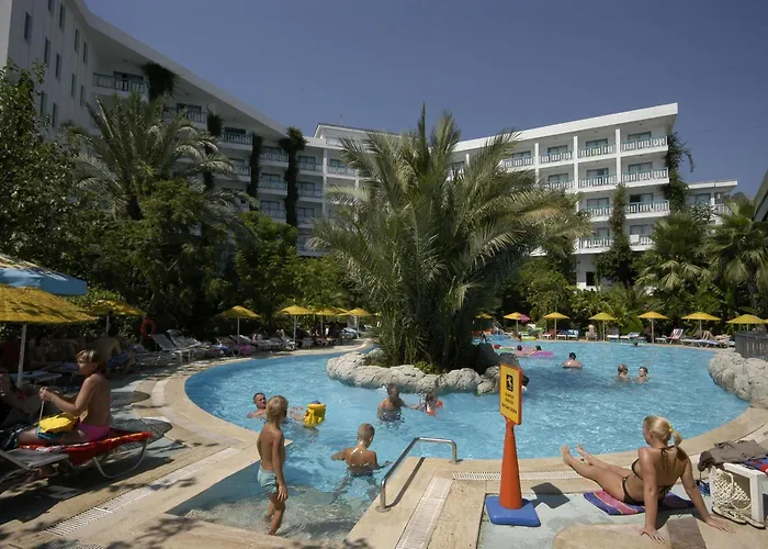 Tropical ホテル 4*