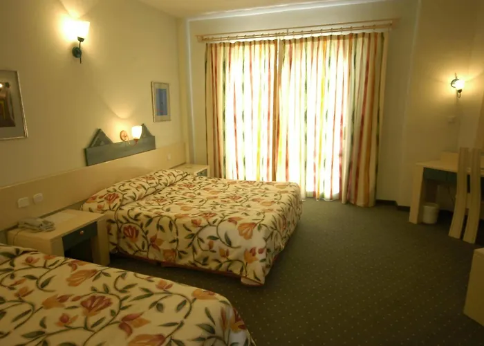 Tropical 4* マルマリス