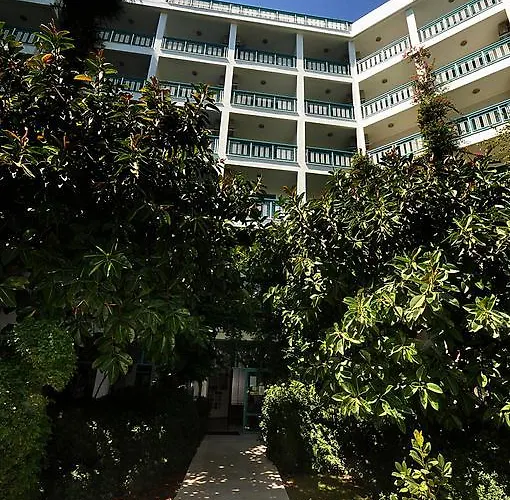 ホテル Tropical 4*