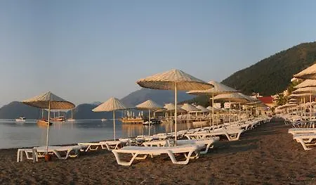 Ξενοδοχείο Tropical 4*